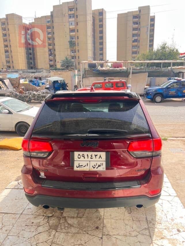 جیپ گراند شیرۆکی